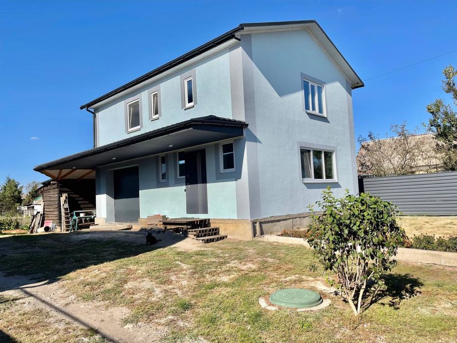 Новий будинок на 107 м2 в Андрушівці(центр)