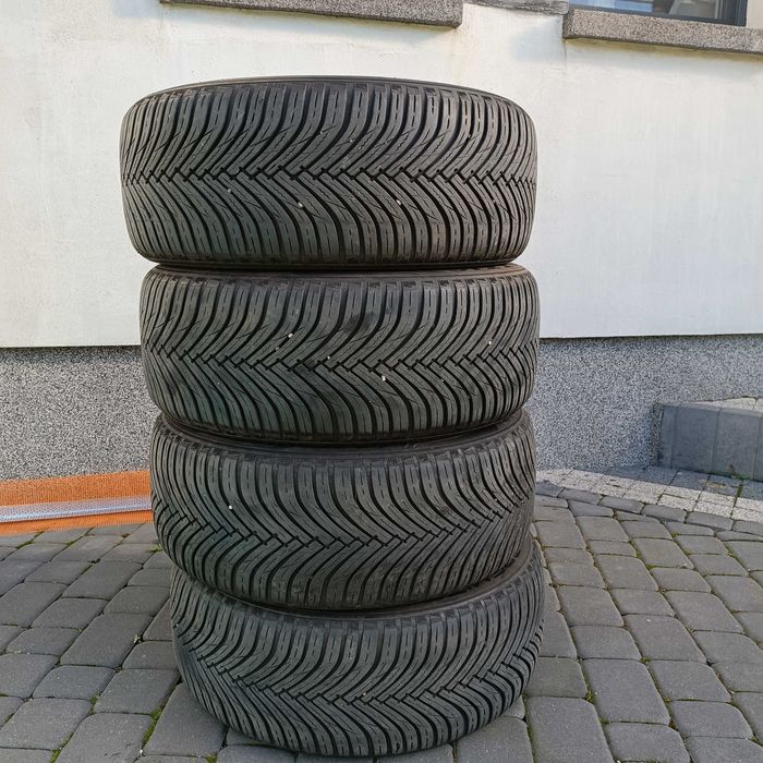Opony całoroczne po 1 sezonie 225/55/17 101W