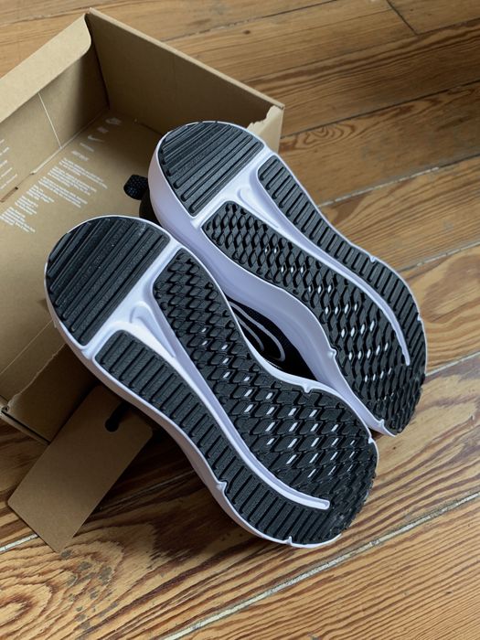 Nike Downshifter 12 (36,5р)