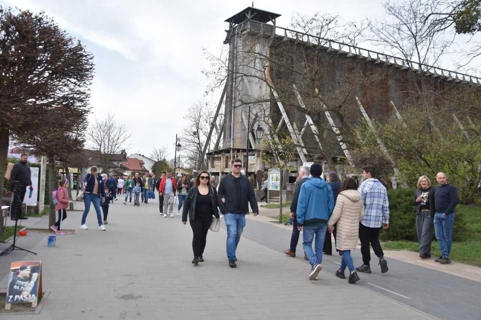 Pokoje- noclegi dla singli, par, małżeństw w Ciechocinku