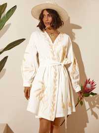Жіноча біла сукня з вишивкою з колосками, вишиванка на запах з поясом