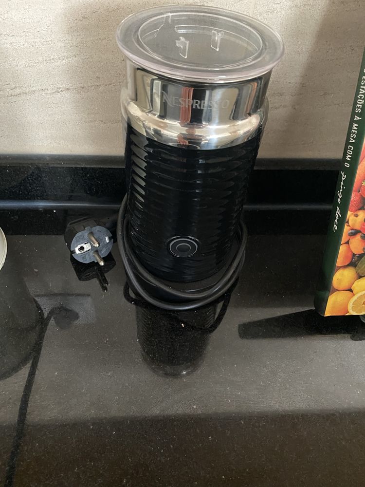 Espumador leite nespresso aeroccino preto