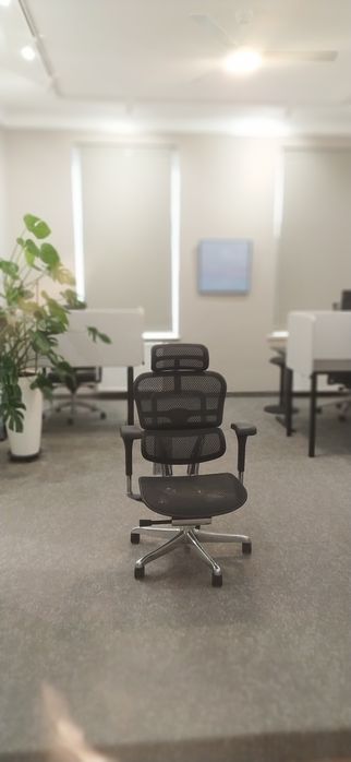 Складання офісних та інших меблів