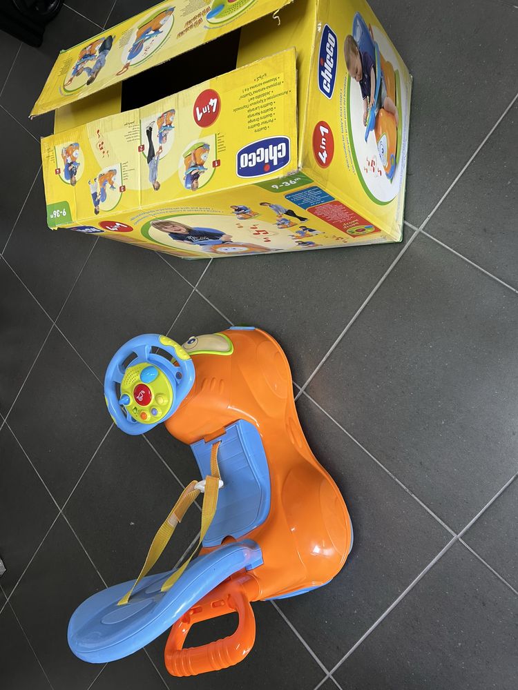 Carro Chicco para crianca