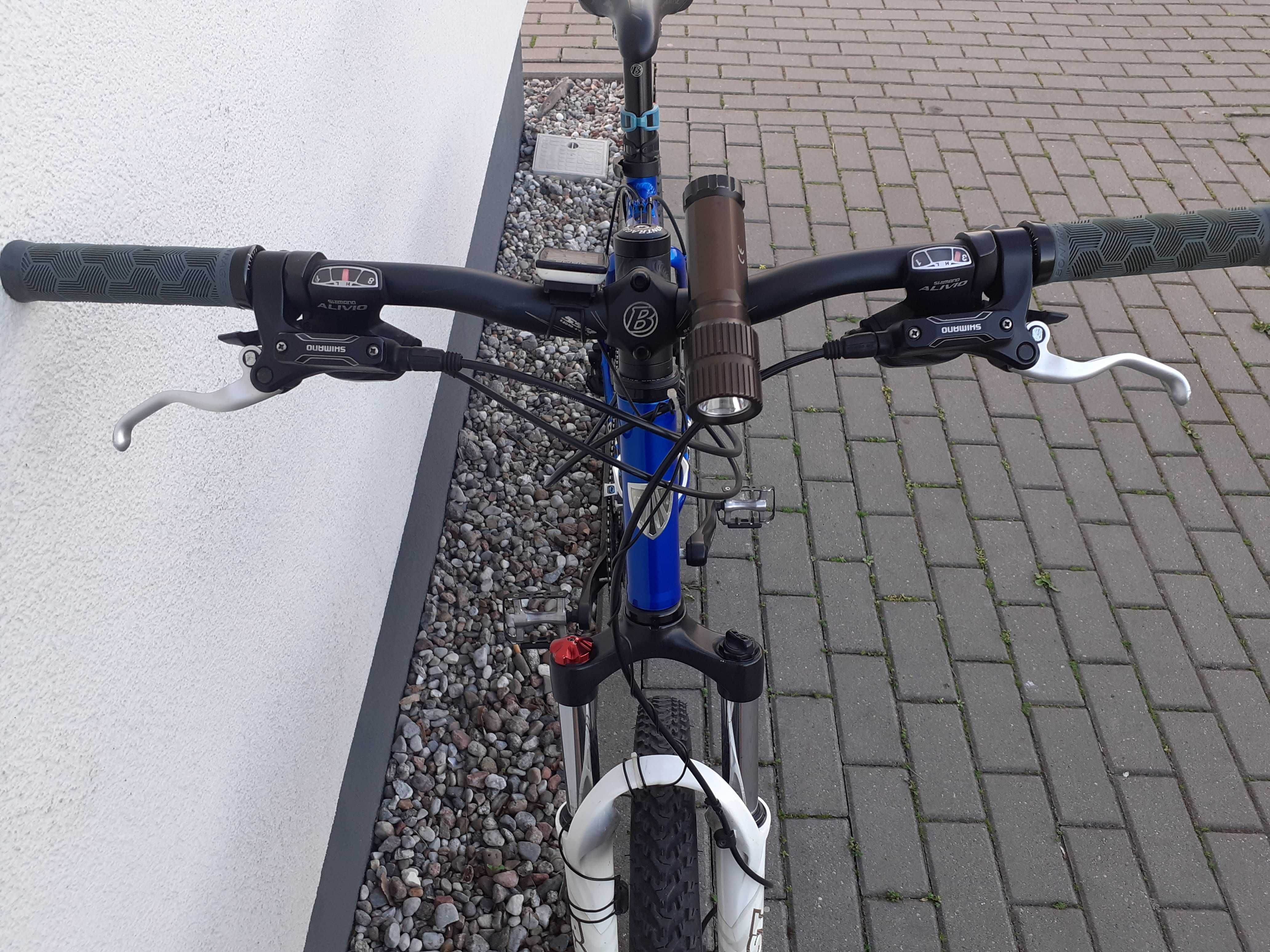 TREK  mtb hydraulika deore cube bontrager stan bdb giant alpha