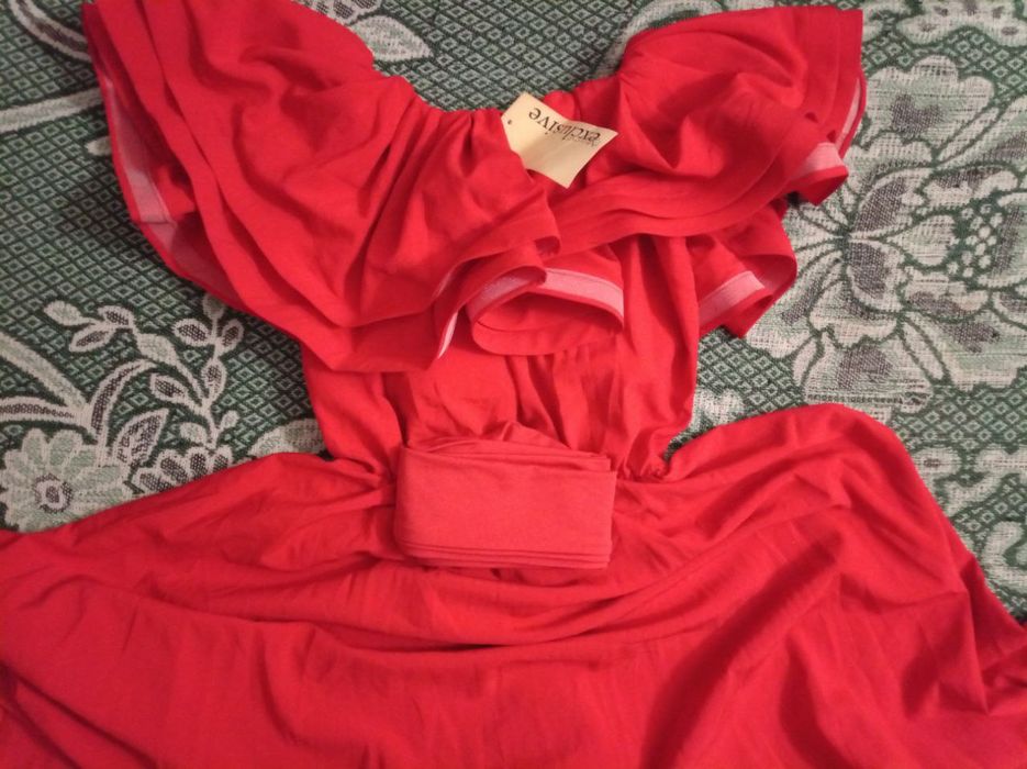 Нарядное Платье с Валаном