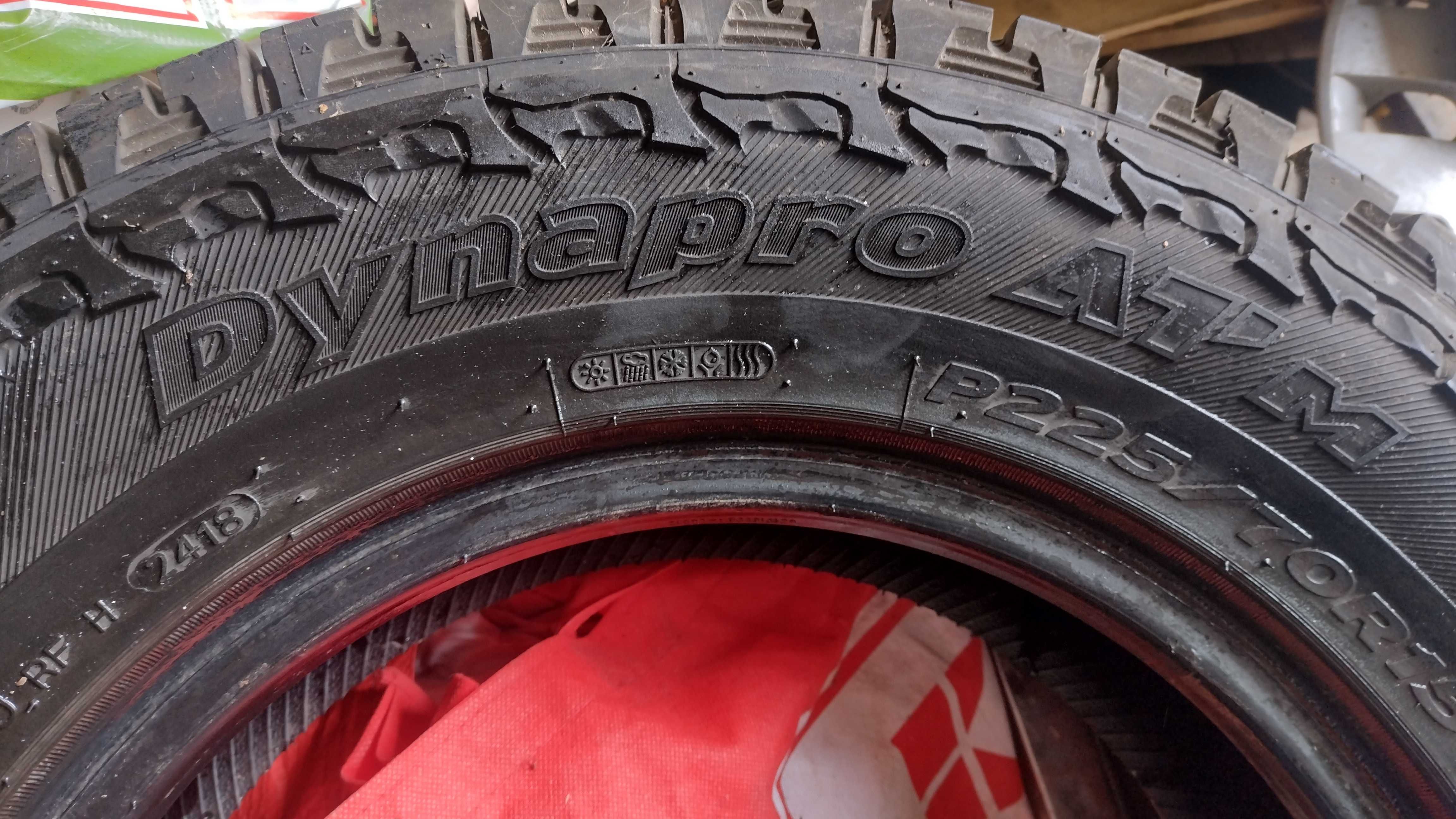 Opony terenowe  całoroczne 225 70 R15  rf10