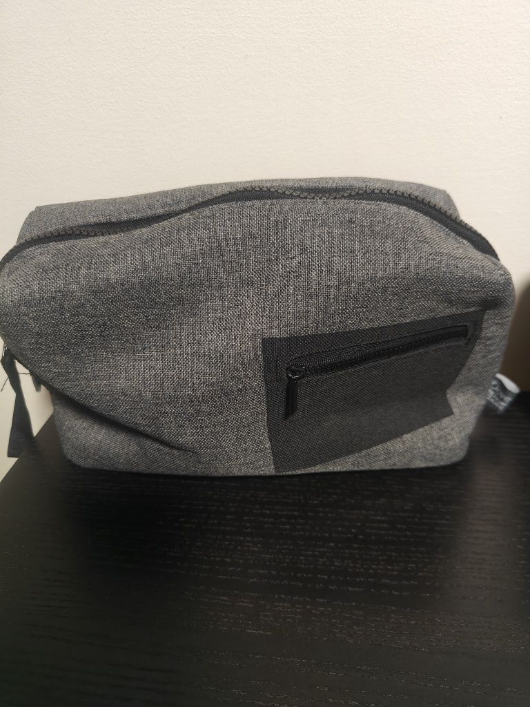 bolsas de viagem necessaire novas