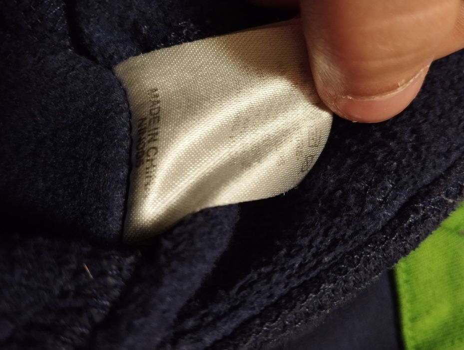 Продам кофту елис