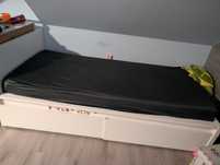Łóżko Ikea 90x200 z szufladami, stan dobry
