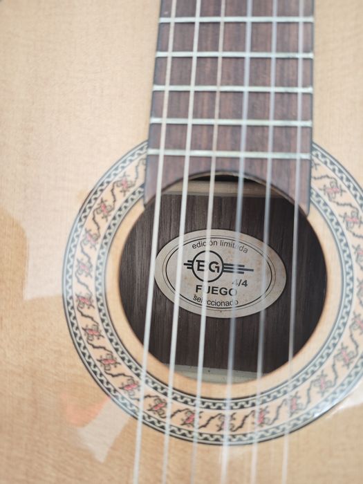 Sprzedam gitarę super stan