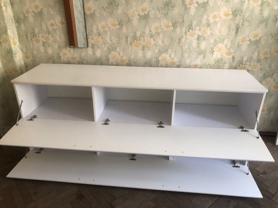 Тумба під телевізор