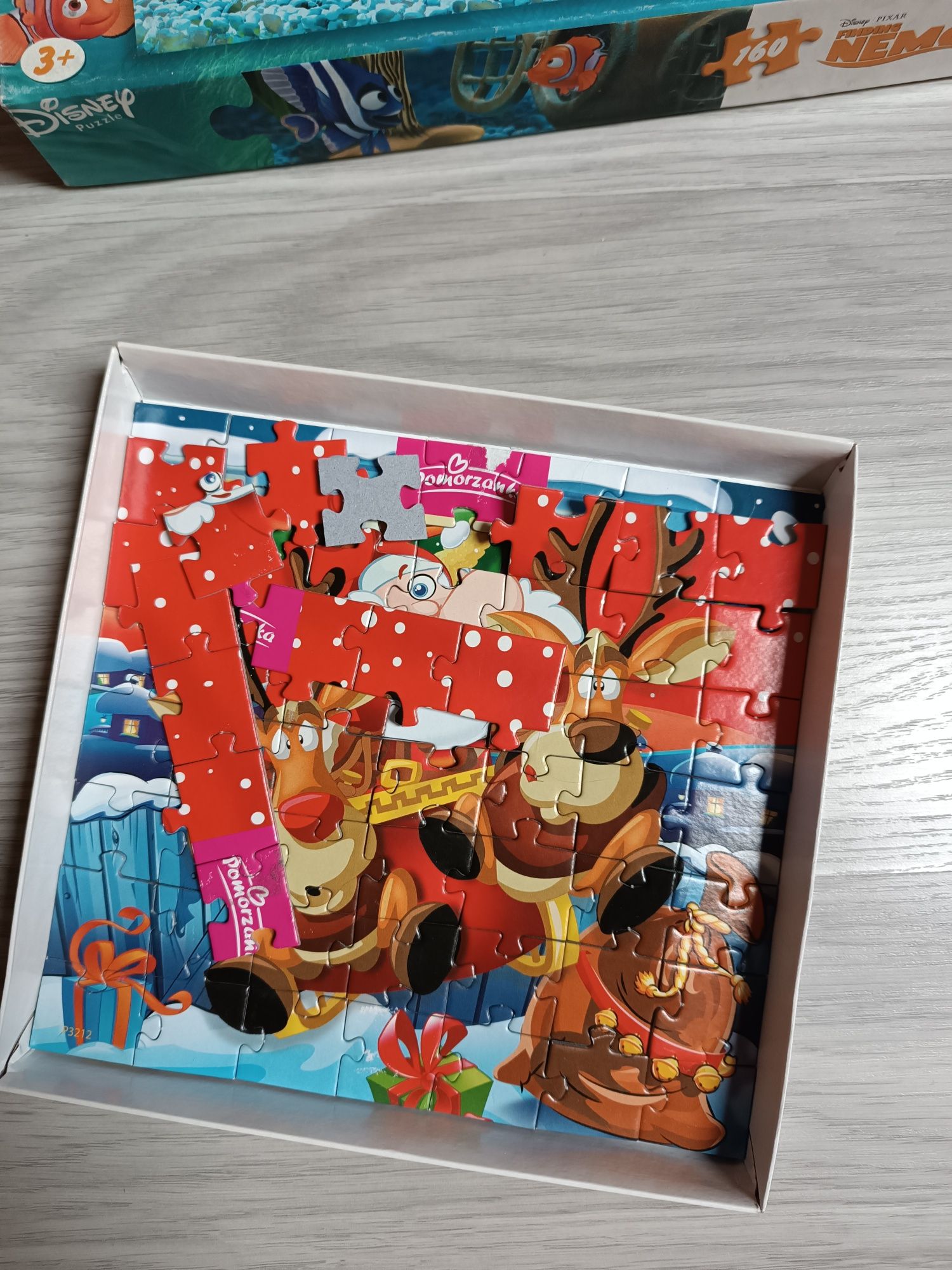 2 paczki puzzli puzzle 3+ gdzie jest Nemo św Mikołaj zabawa