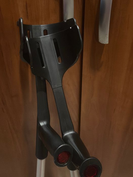 костыли / милиці