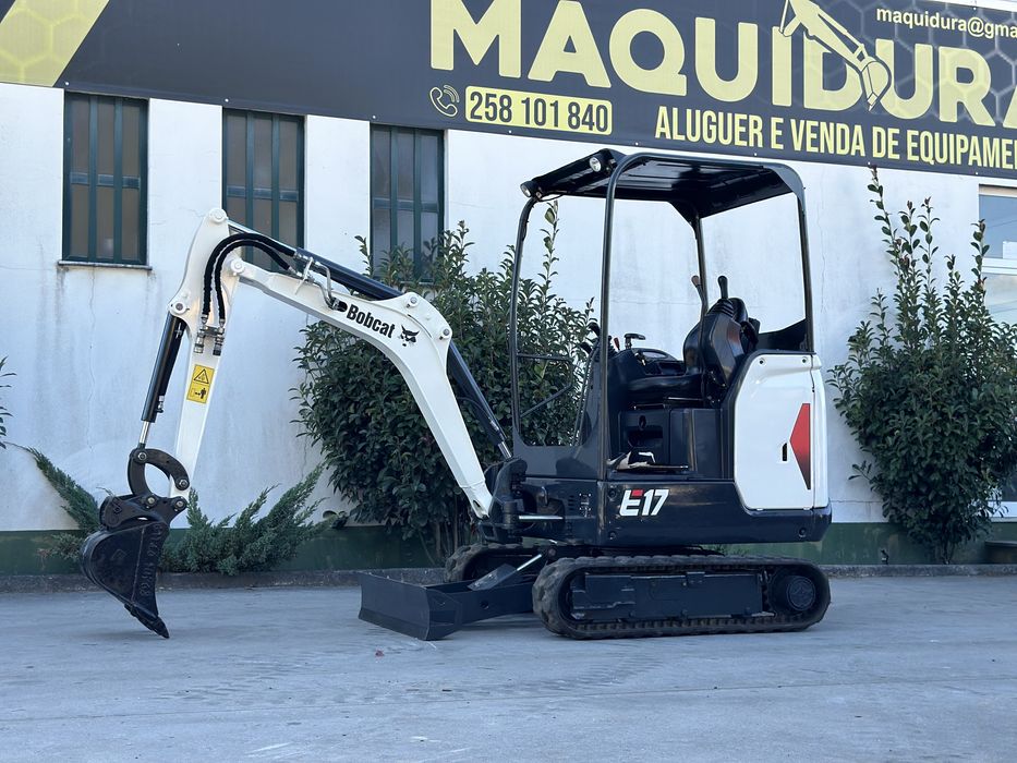 Mini-giratória BOBCAT E17