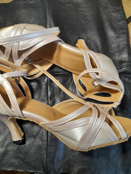 Туфлі босоніжки танцювальні для латини 36 р на стопу 23 см