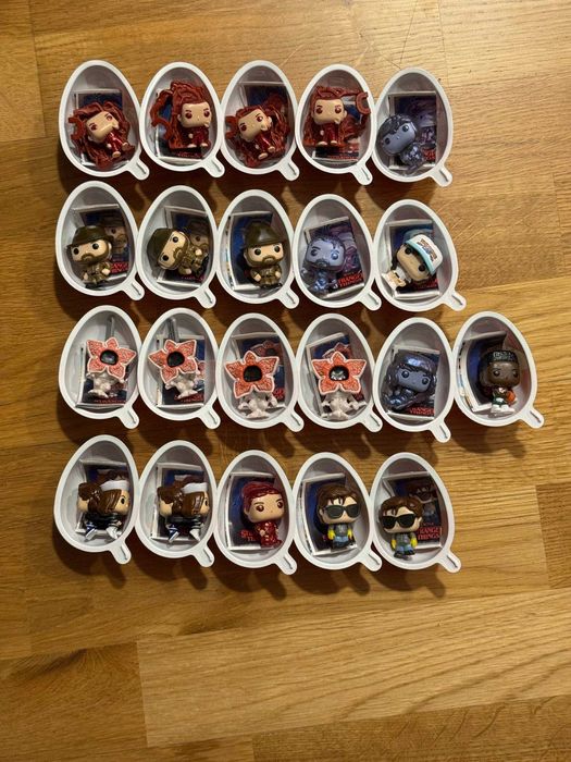 фігурки дивні дива кіндер джой