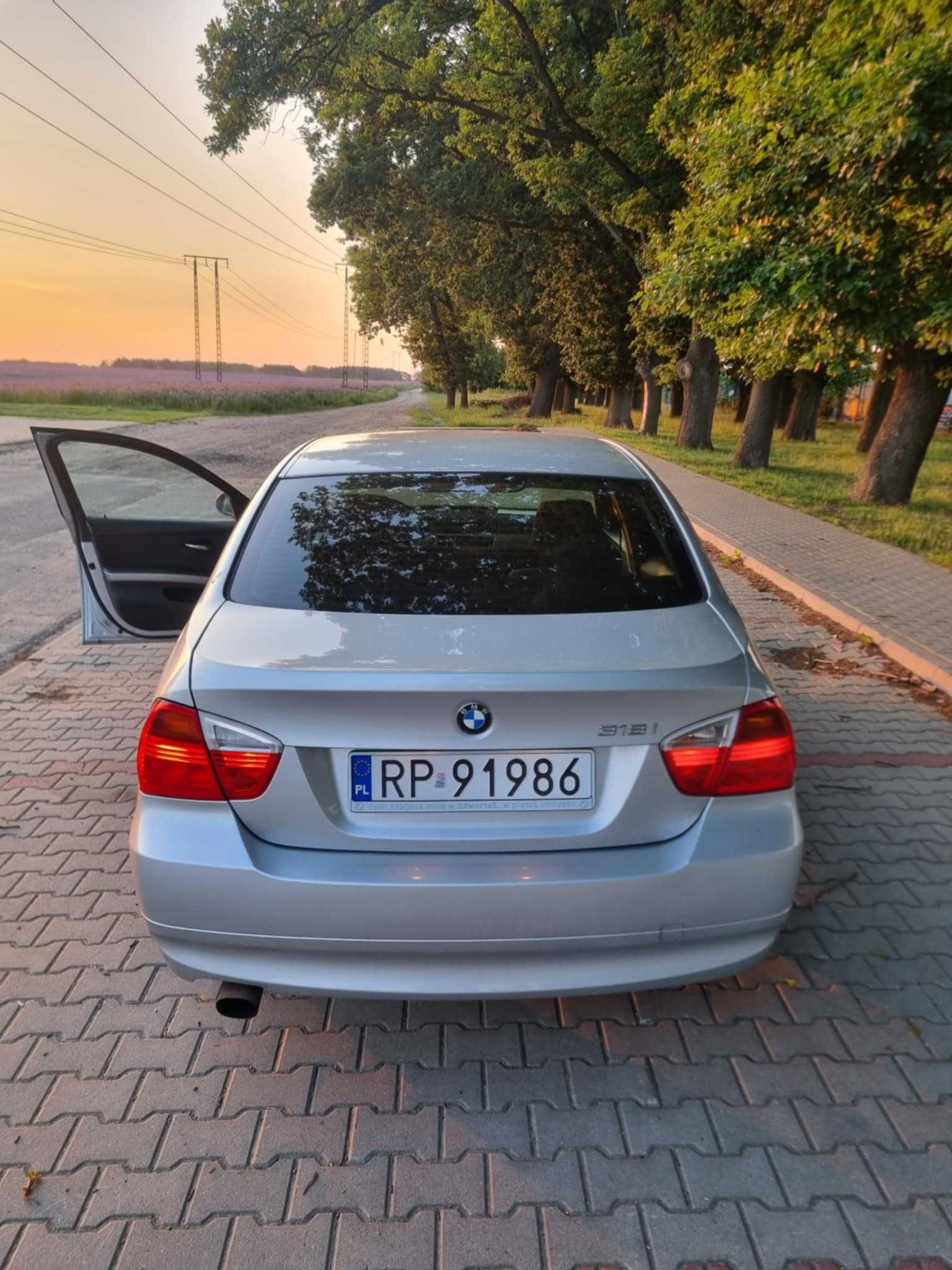 BMW E90 318I 2006R