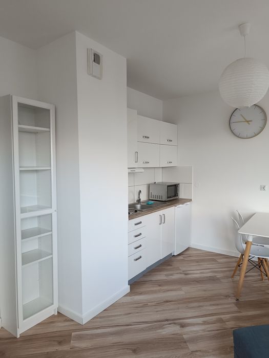 Mieszkanie Kryształowa po remoncie, parking i piwnica