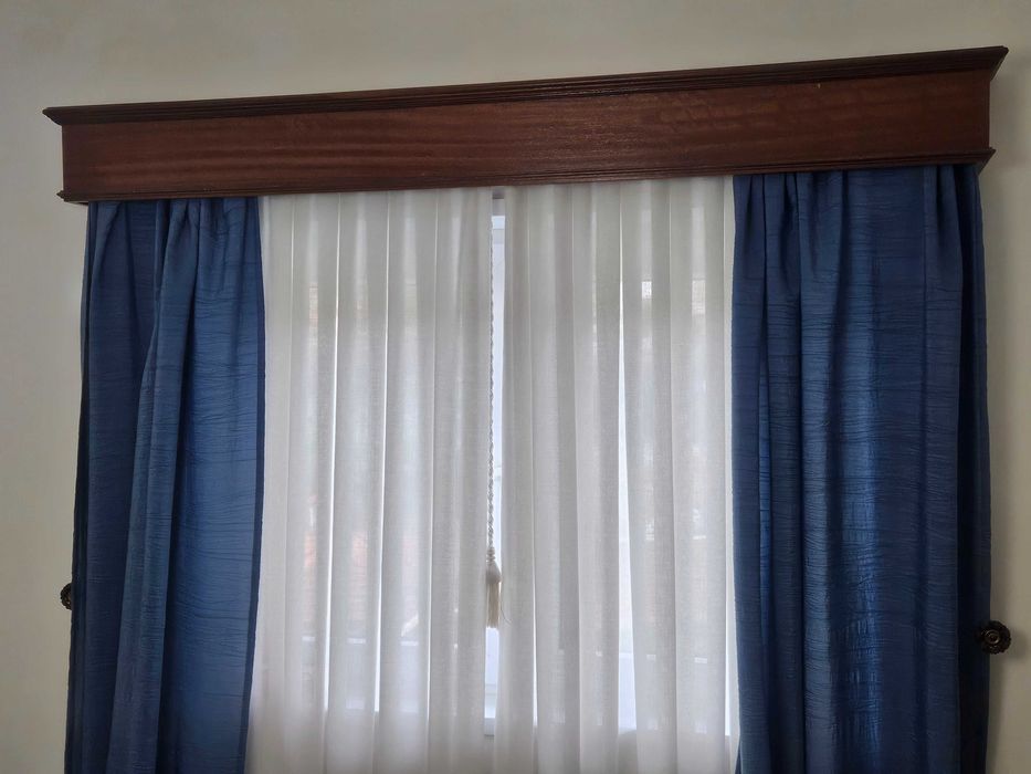 Sanefas com cortinas