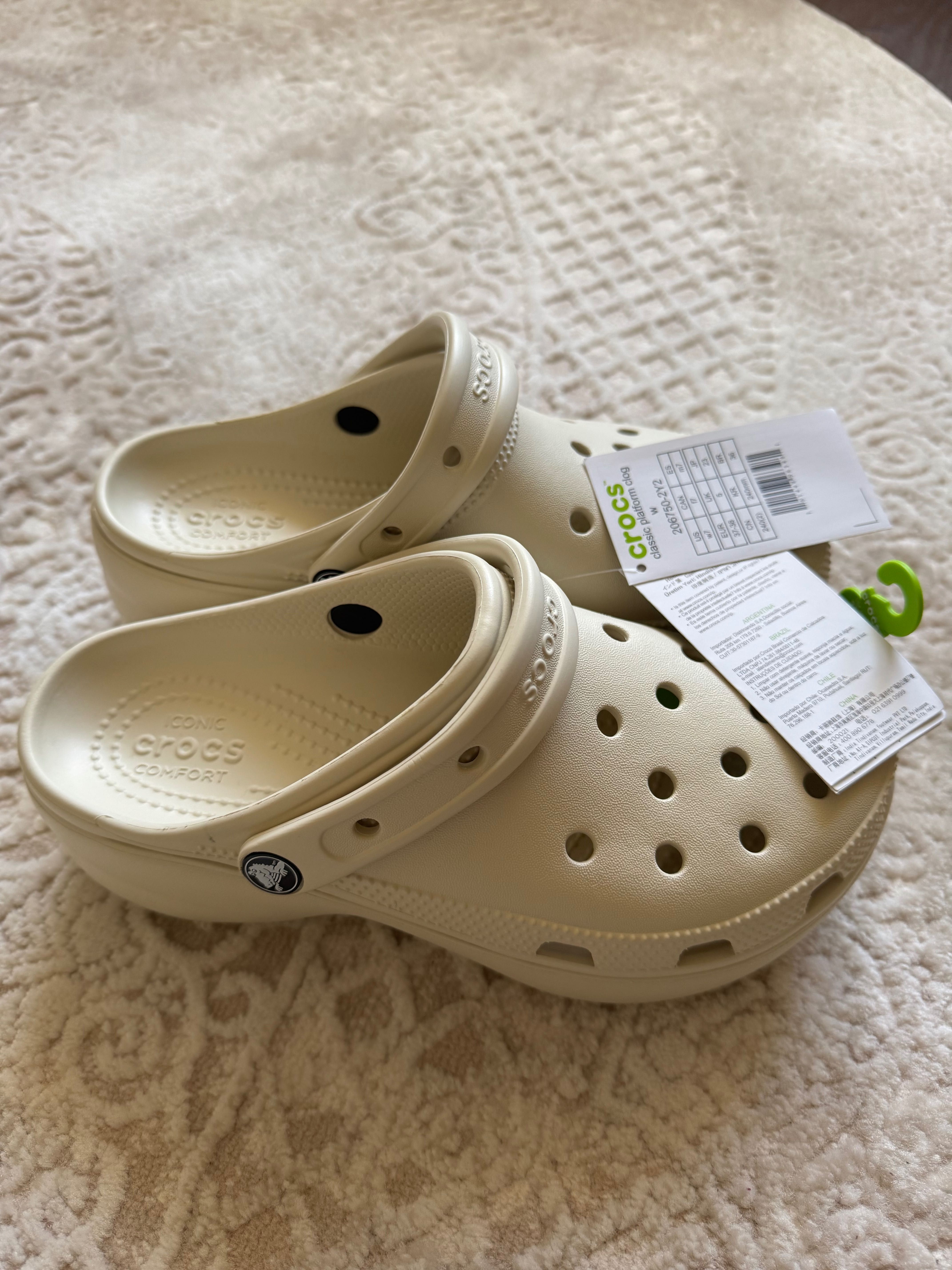 Тапочки Crocs classic platform clog