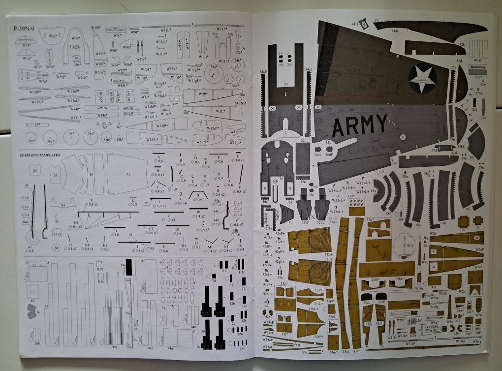 Model kartonowy do sklejania P-39D/N Airacobra - dwa kompletne modele