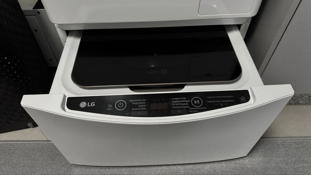 Mini maquina lavar roupa LG