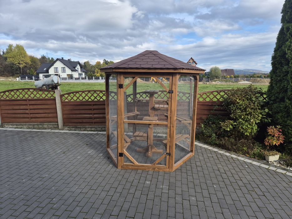 Woliera dla kota szesciokatna