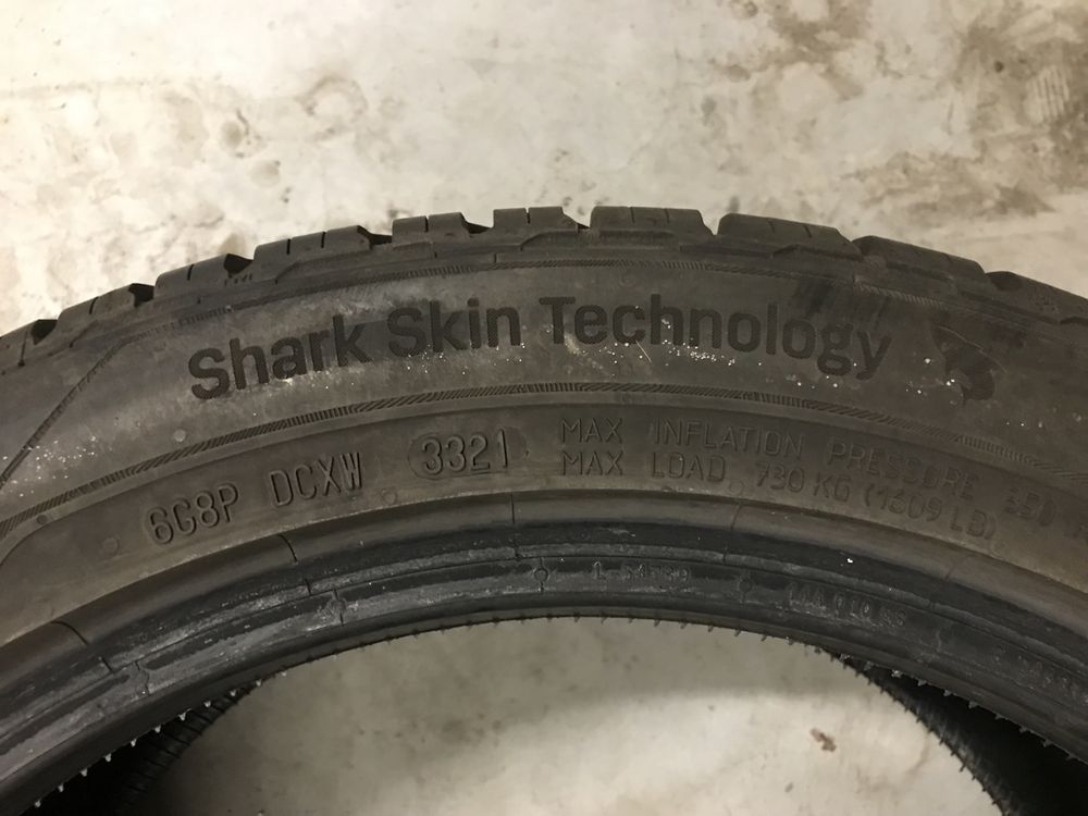 Uniroyal 235/45R17 ALLSEASONEXPERT