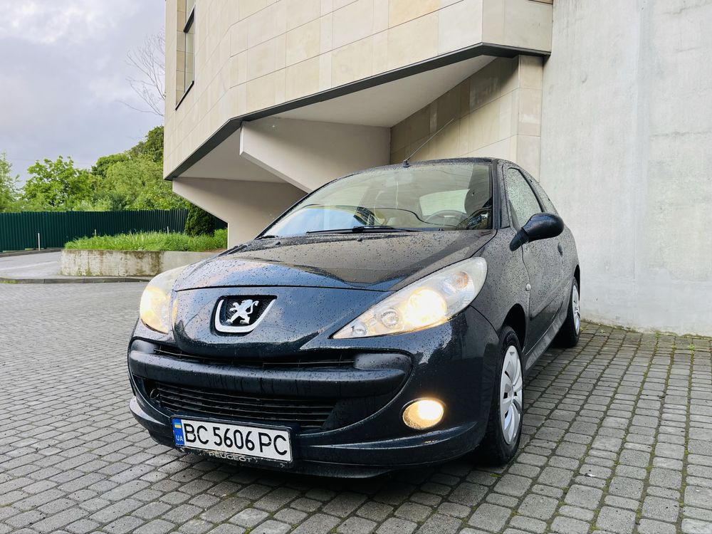 Продаю Peugeot 206+ купе з малим пробігом