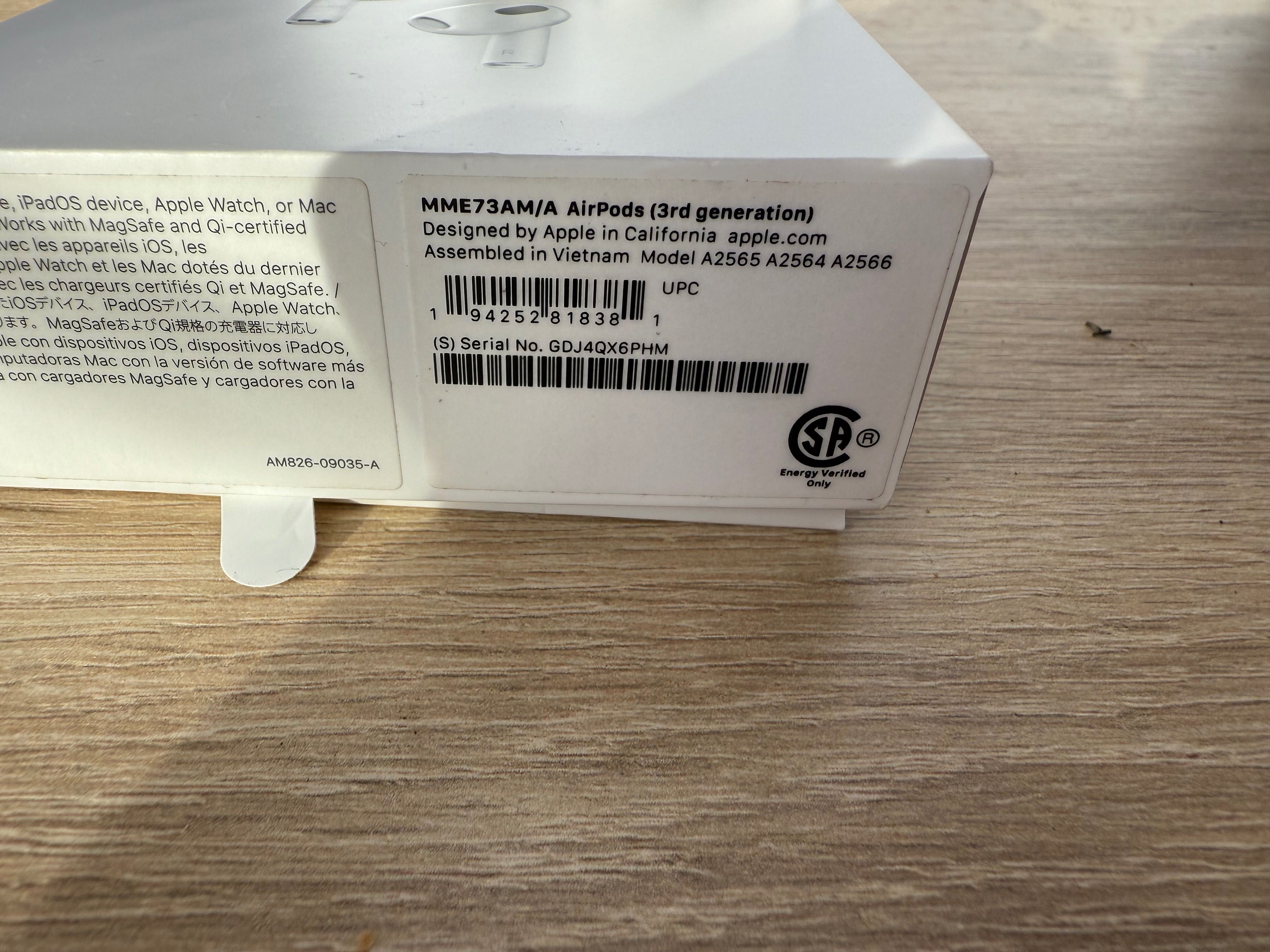 Продам навушники без кейсу AirPods 3rd generation б/у
