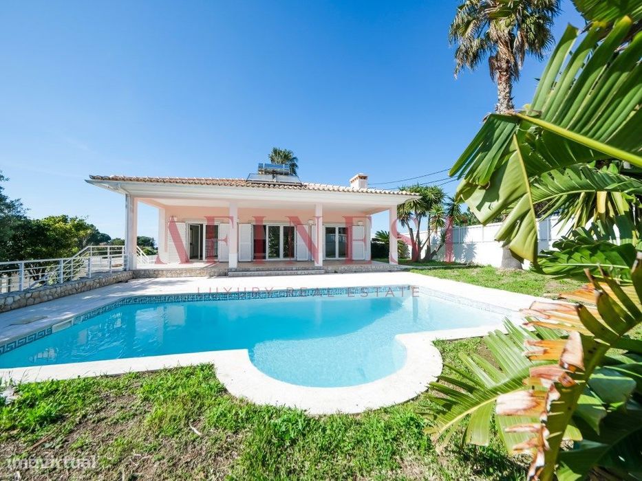 Moradia T5 Com Piscina Em Sesimbra