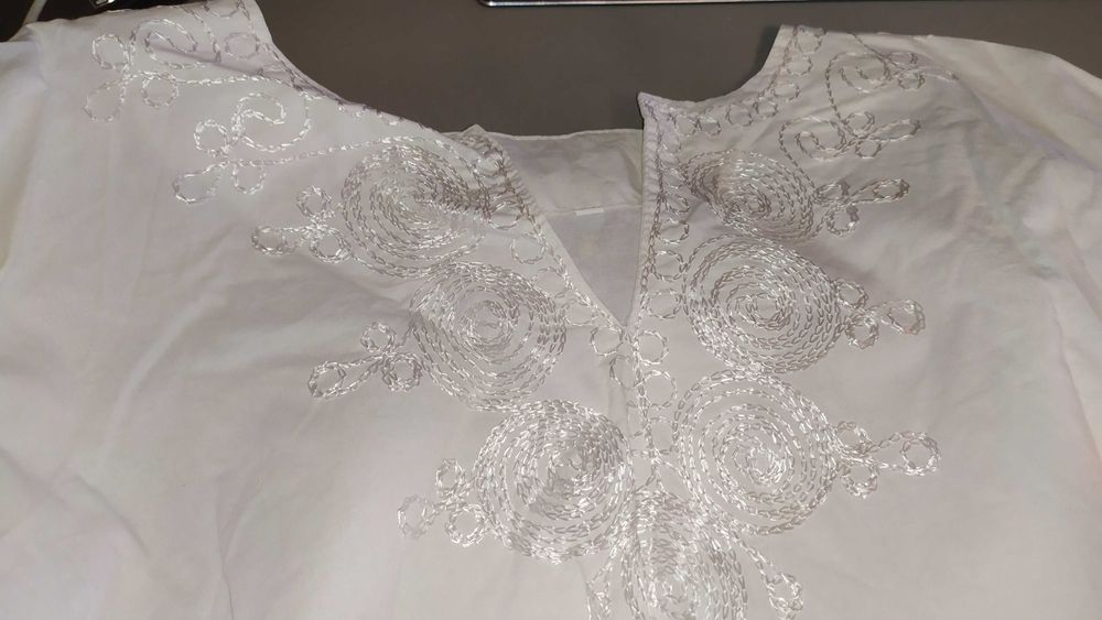 biała bluzka  rozmiar L / XL
egipska bawełna