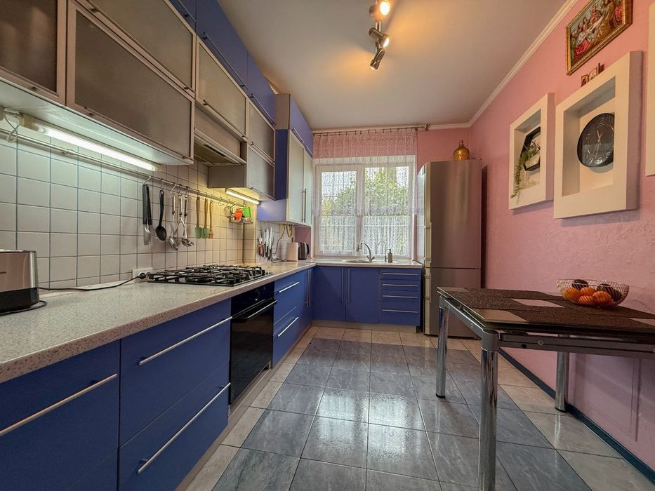 Будинок з ремонтом біля Рівного