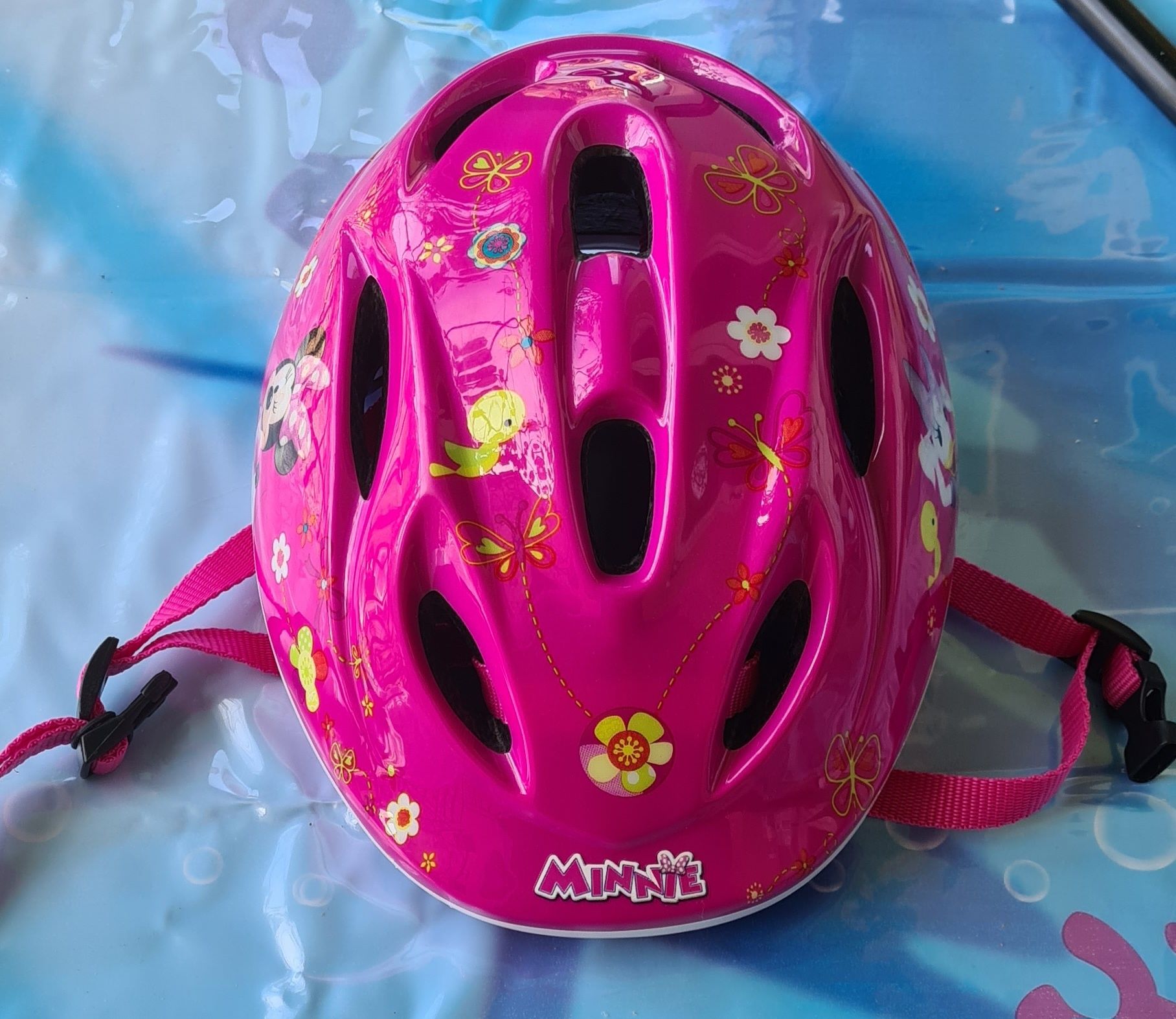 Kask Minnie Mouse dla dziewczynki od 51cm do 58cm