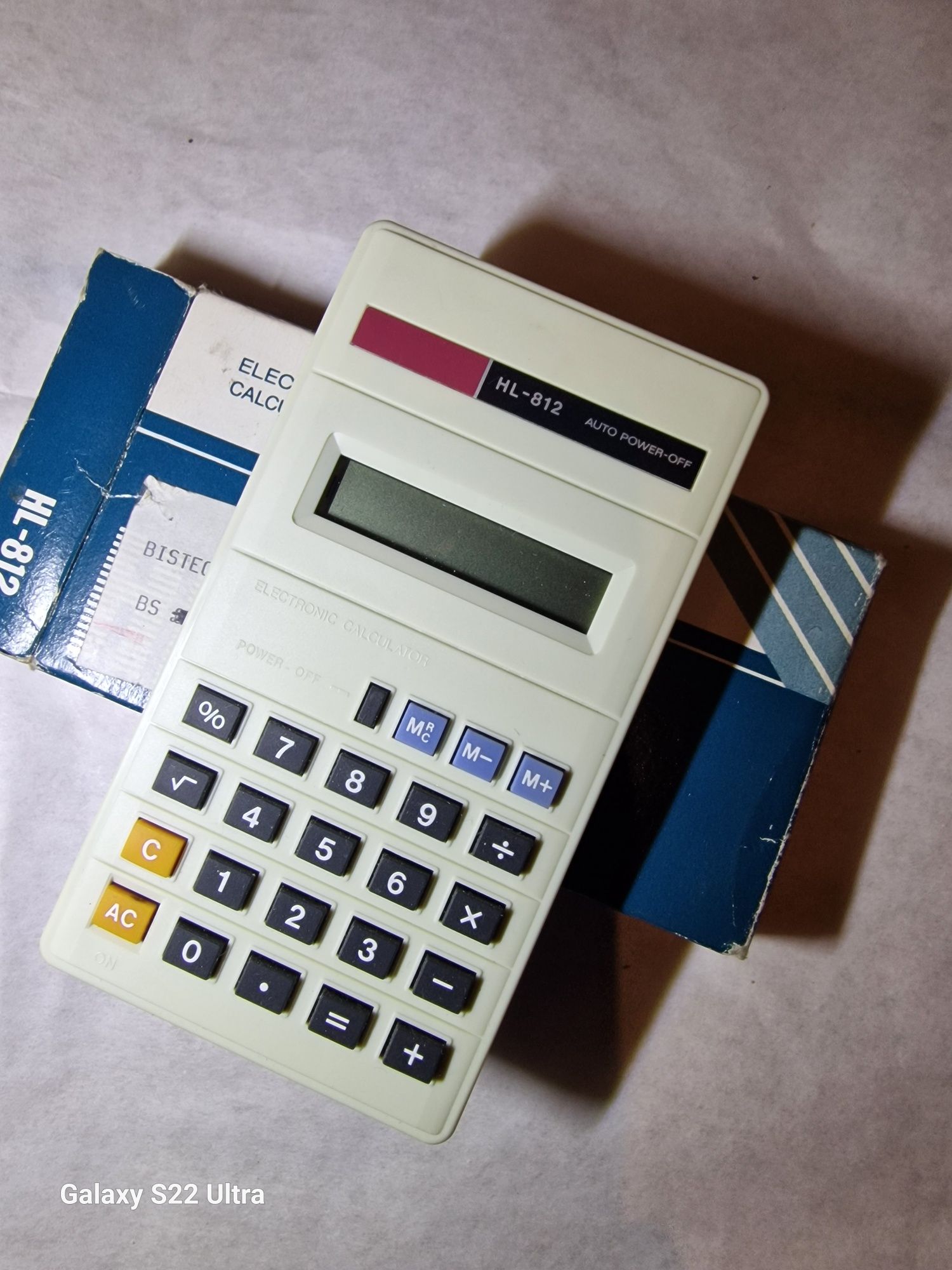 Kalkulator  HL-812.  1980r.