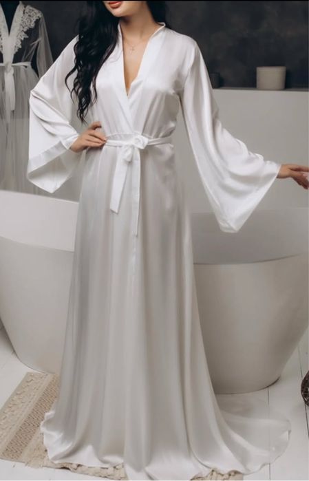 Оренда халатику для ранку нареченої