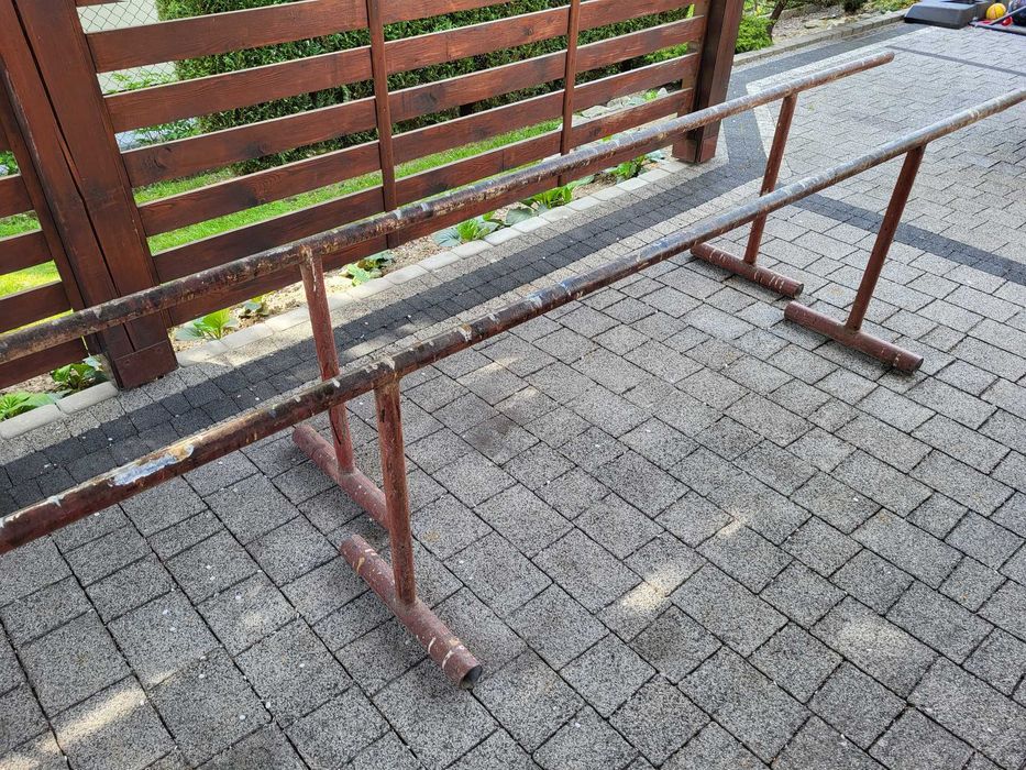 Koziołki, stojaki 2szt