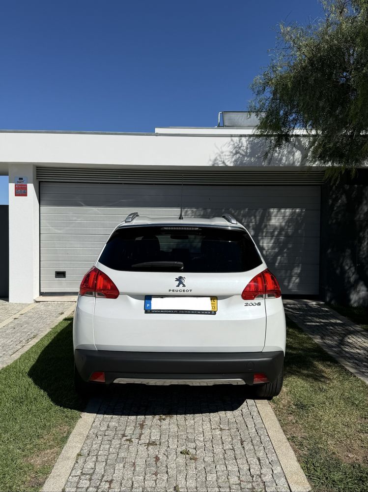 PEUGEOT 2008 - Versão ALLURE