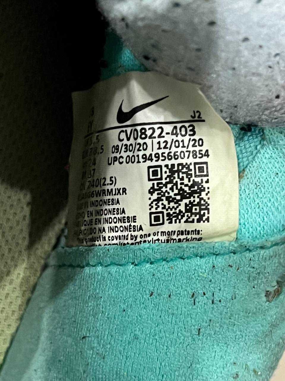 Продам сороконожки оригинал Nike Mercurial 38,5 роз