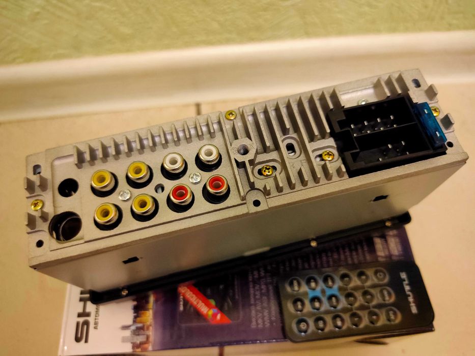 Автомагнитола MP3 Shuttle sdu-4050 1DIN