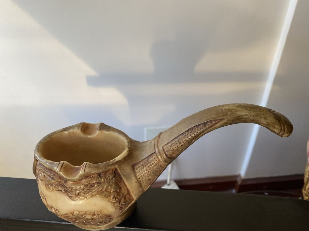 Cinzeiro em forma de Cachimbo pintado à mão