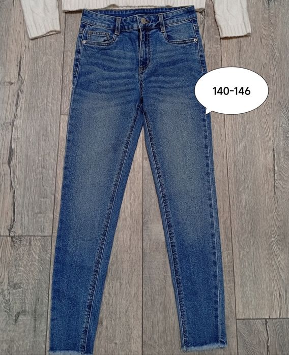 Теплий одяг для дівчаток