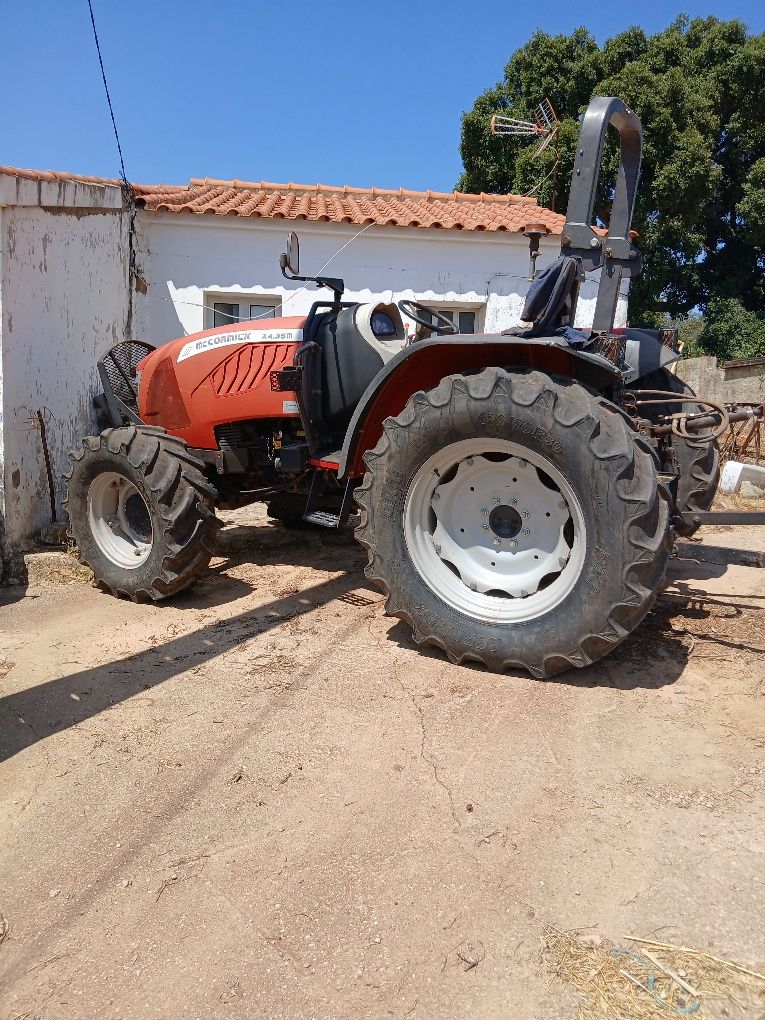 MCCormick 4 35 vende se com alfaias