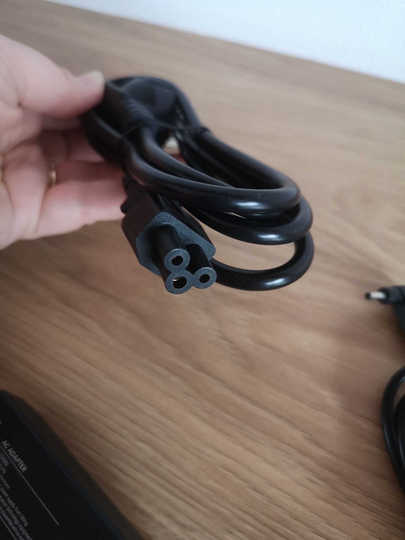 Manual AC adapter