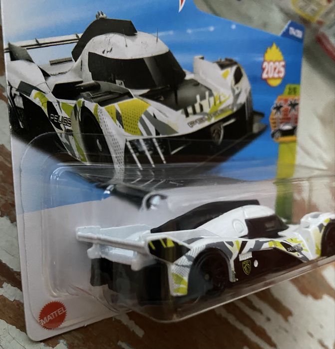 Peugout 9X8 hypercar/hypervoiture Hot Wheels