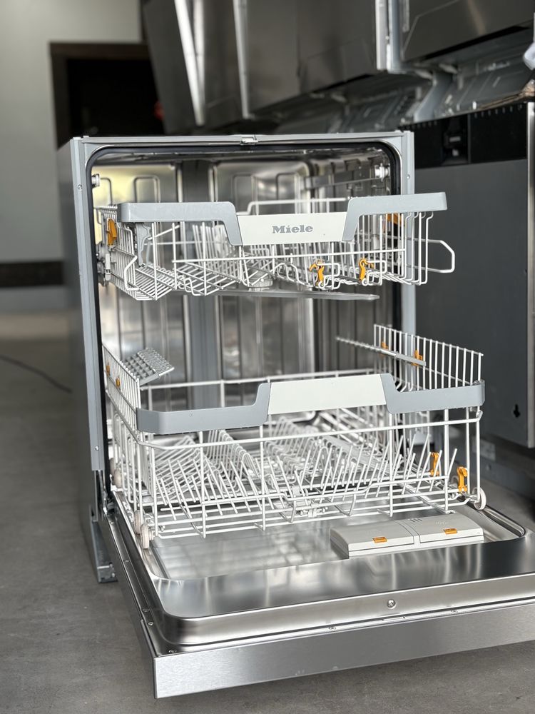 Miele G 7200 SCU вбудована посудомийна машина