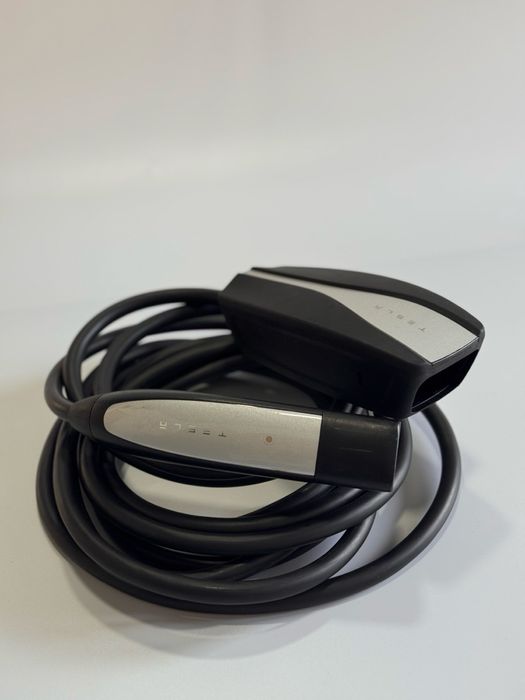 Комплекти: Зарядка Tesla Mobile Connector GEN2,32A,7кВт. ОРИГІНАЛ.USA!