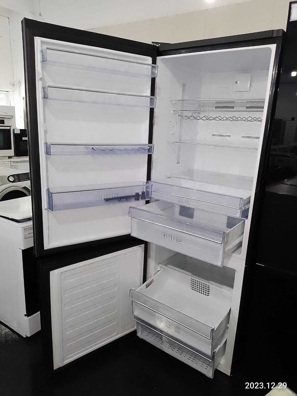 Холодильник черное стекло Beko K70520NEG No Frost h 190см ширина 70,00