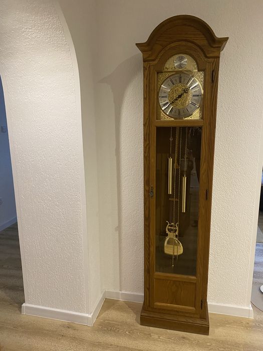 Sprzedam zegar stojacy.